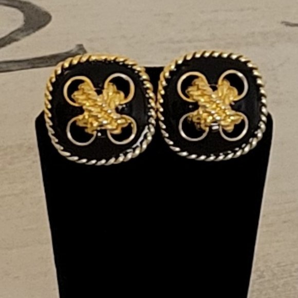 M JENT Black Enamel Clip-on Earrings - Picture 4 of 7